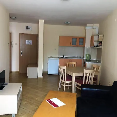 Complex Golden Dreams Appart hôtel 3*