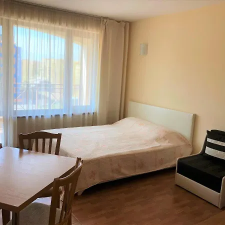 Apart-hotel Complex Golden Dreams